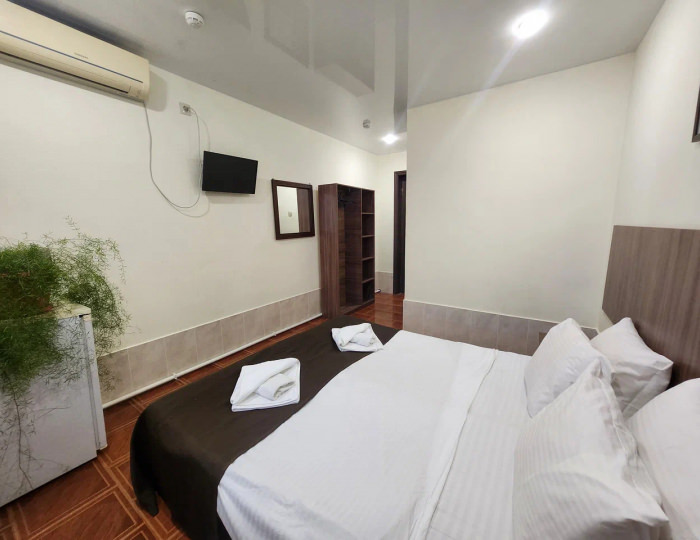 Семейный 2-комнатынй 5-местный - Отель «Островок» Анапа