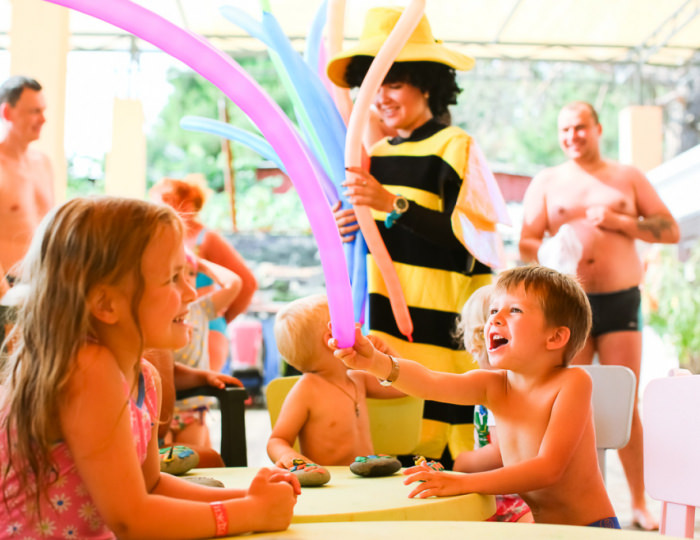 Услуги и развлечения